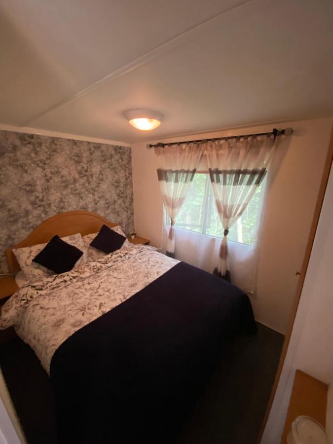 Unique Caravan With Outdoor Space 巴伦特雷 外观 照片
