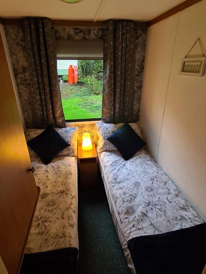 Unique Caravan With Outdoor Space 巴伦特雷 外观 照片
